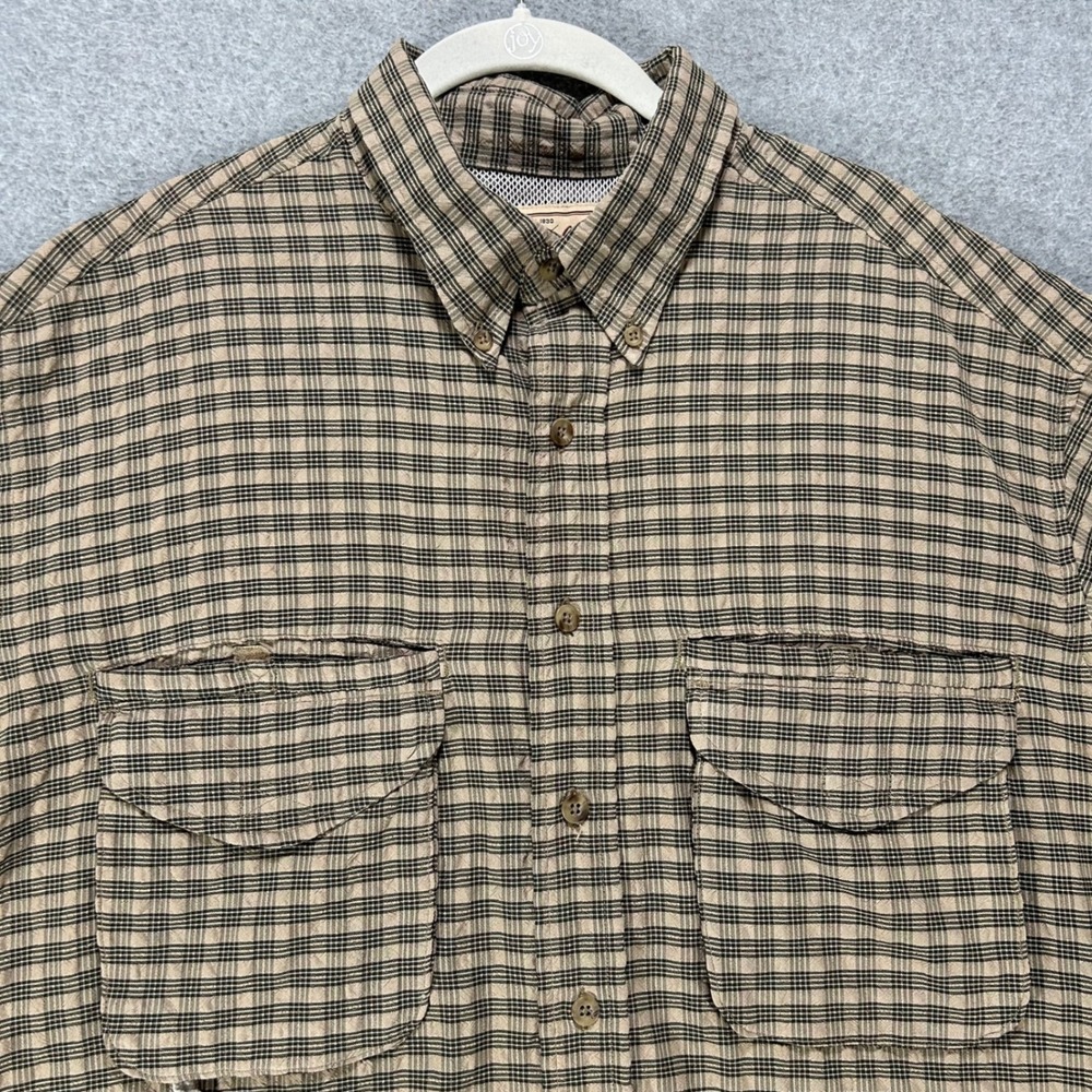 Woolrich Button Down Shirt XL Tan Plaid Outdoor Hiking Utility‎